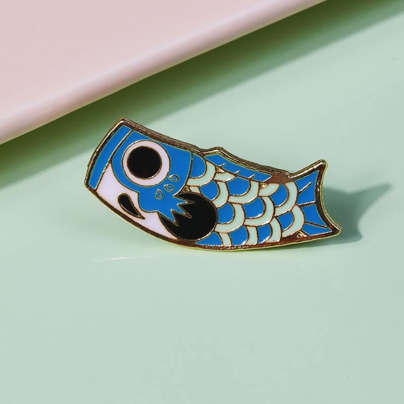 

1pc Cartoon Fish Brooch, Multicolor