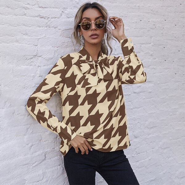

Tie Neck Houndstooth Top, Multicolor