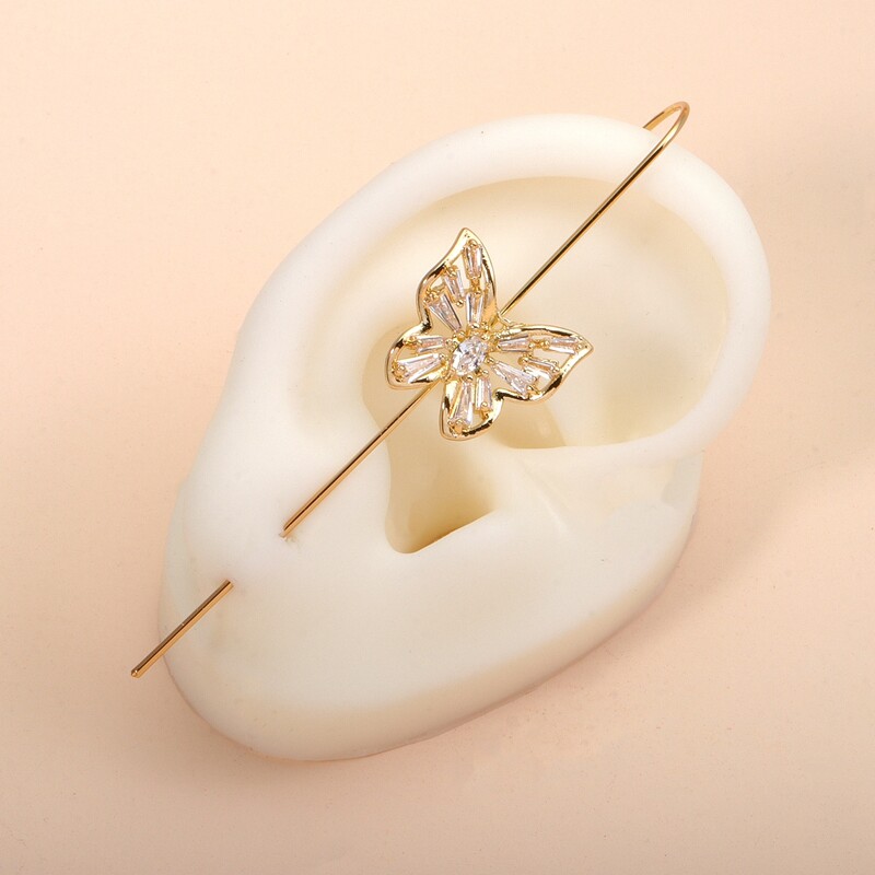 

1pc Zircon Butterfly Decor Earring, Gold
