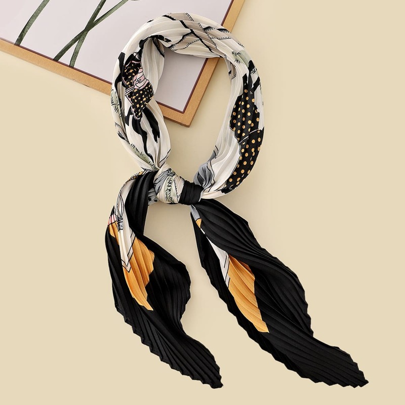 

Animal Pleated Bandana, Black