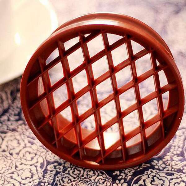 

Lattice Press Pineapple Bun Mold, Brown