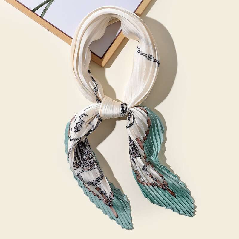 

Chain Print Pleated Bandana, Green