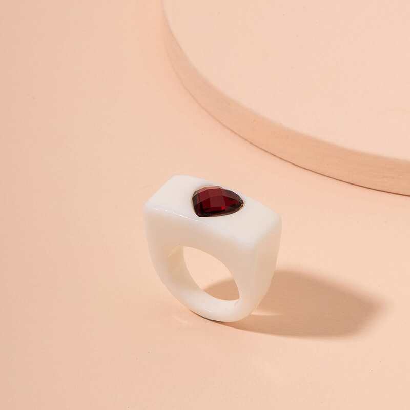 

Heart Decor Ring, White