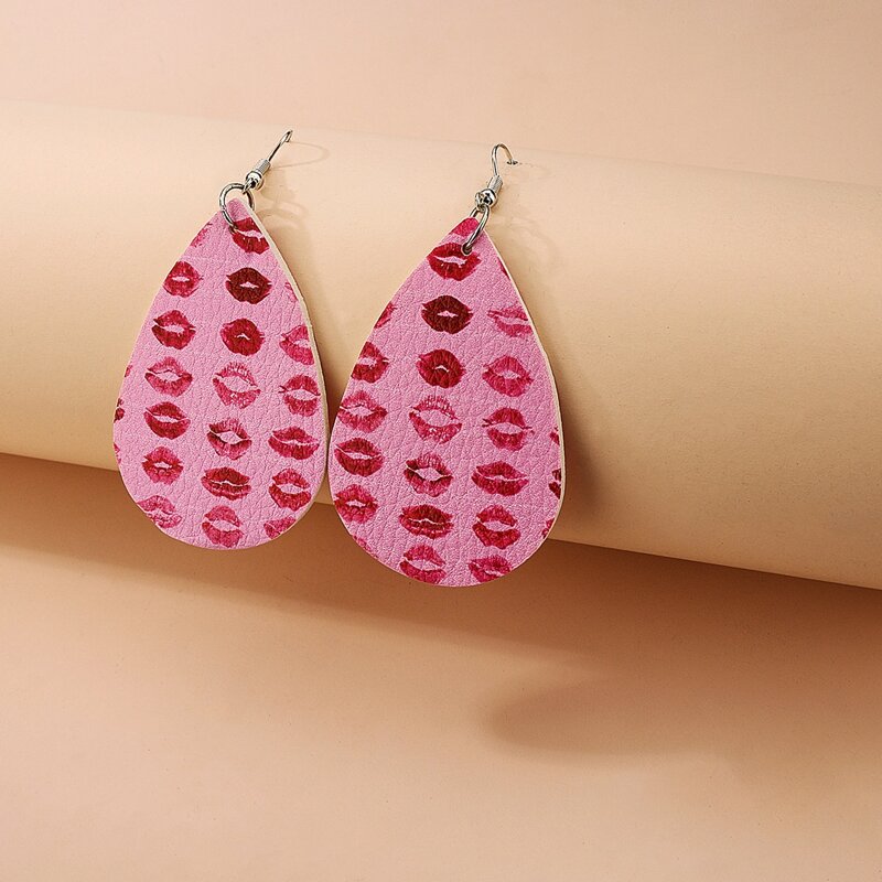 

Lips Drop Earrings, Pink