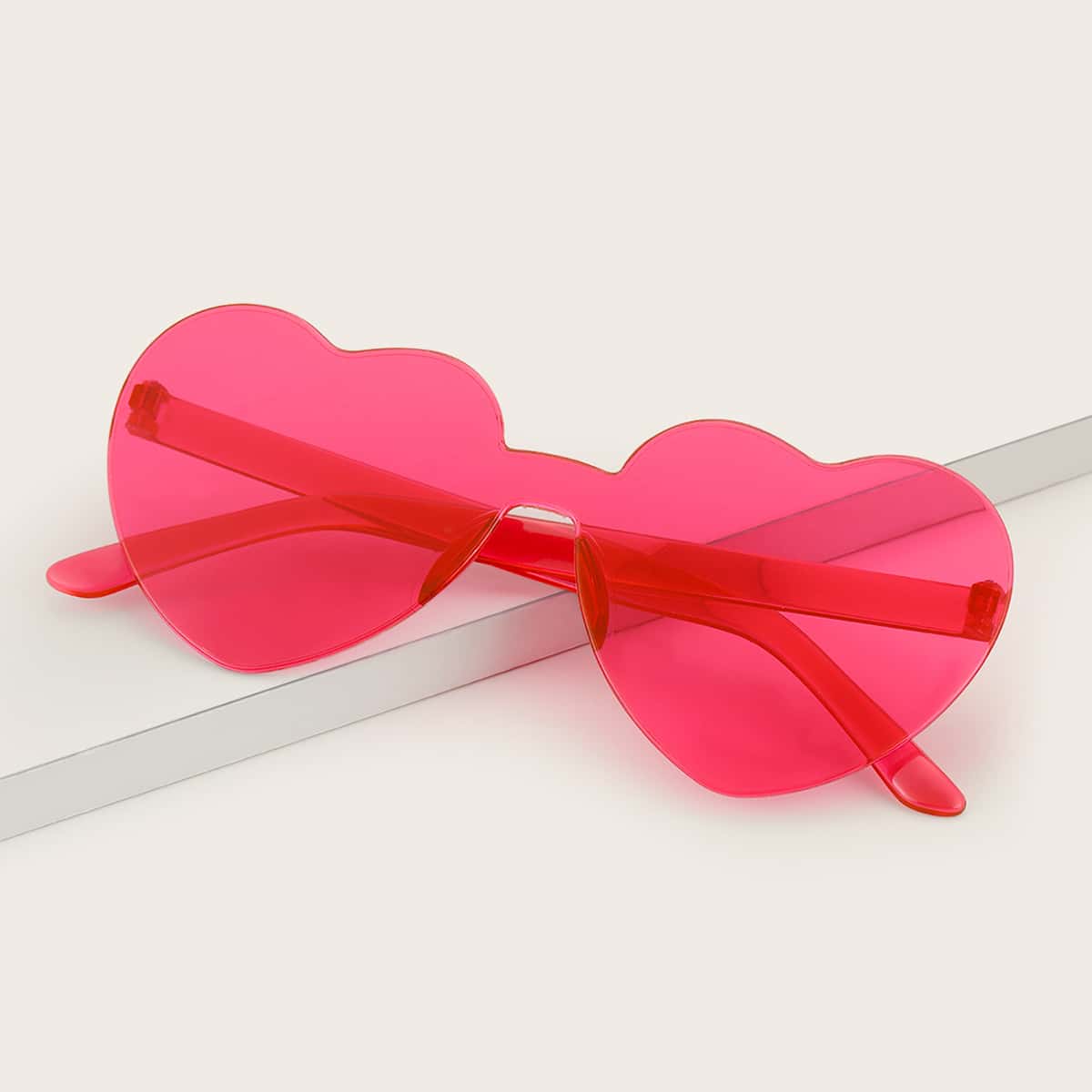 

Heart Frame Sunglasses