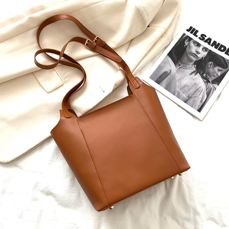 

Solid Tote Bag With Clutch Bag, Brown