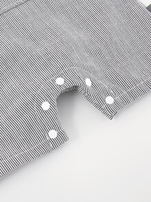 Peninsula Baby 嬰兒男女通用字母貼布前口袋條紋背帶短褲