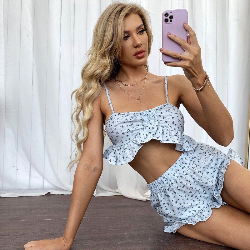 

Ditsy Floral Print Ruffle Hem Cami Top & Shorts Set, Baby blue