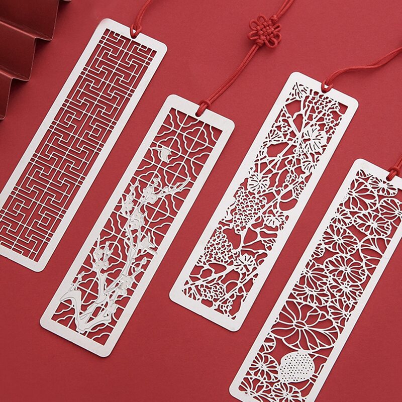 

1pc Metal Random Bookmark, Silver