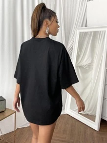 SHEIN Unity تي شيرت منخفض الاكتاف بطباعة جرافيك