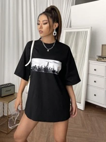 SHEIN Unity تي شيرت منخفض الاكتاف بطباعة جرافيك
