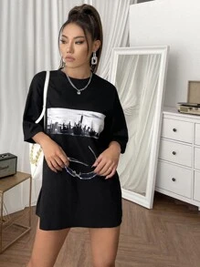 SHEIN Unity تي شيرت منخفض الاكتاف بطباعة جرافيك