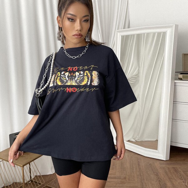 

Drop Shoulder Letter & Tiger Graphic Tee, Navy blue
