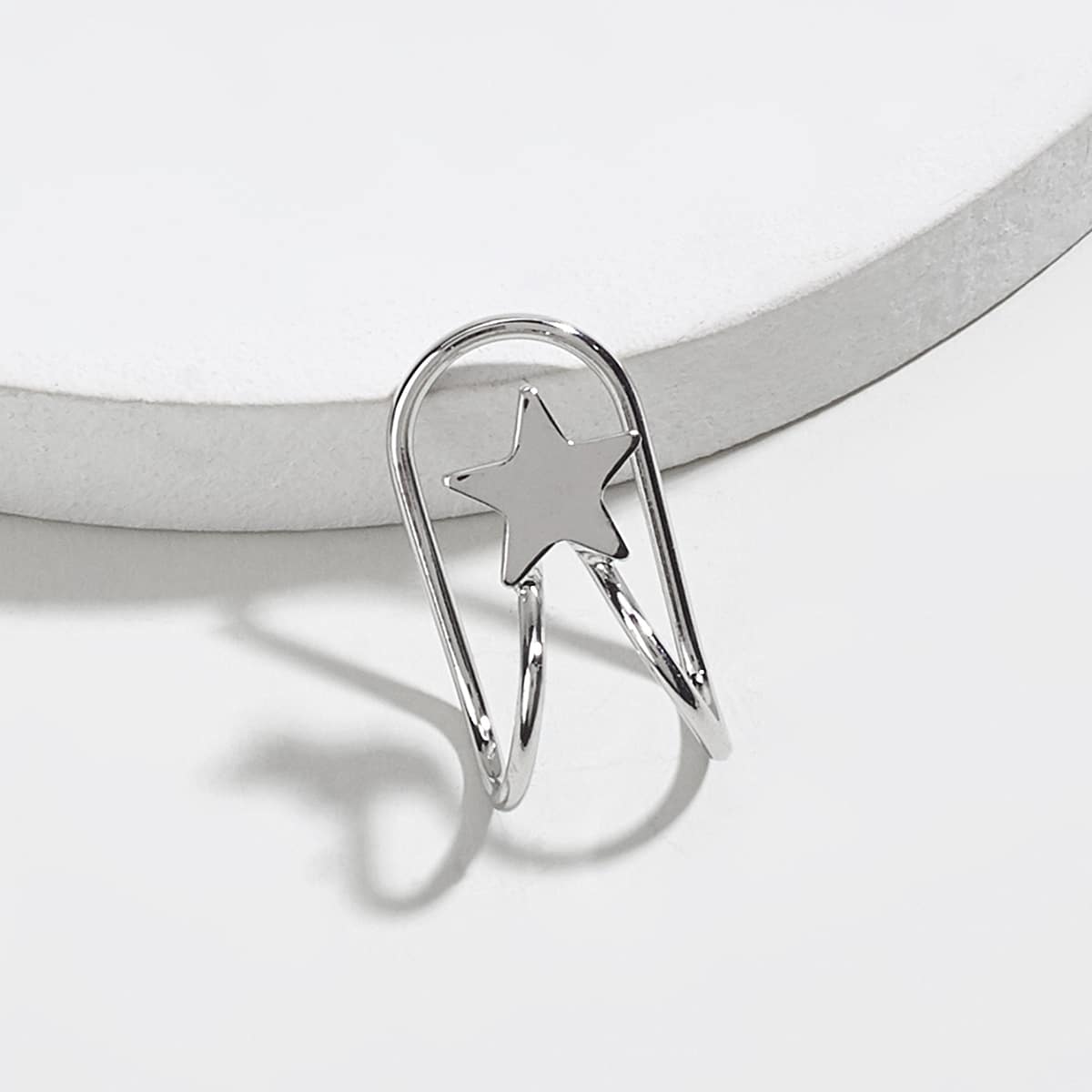 

Star Decor Ear Cuff, Silver