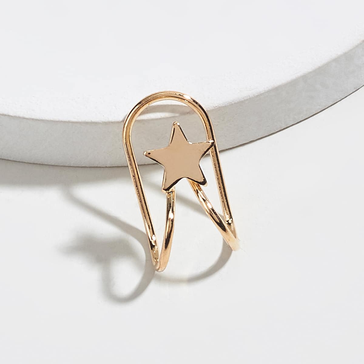 

Star Decor Ear Cuff, Gold
