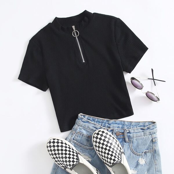 

Plus O-ring Zipper Half Placket Tee, Black