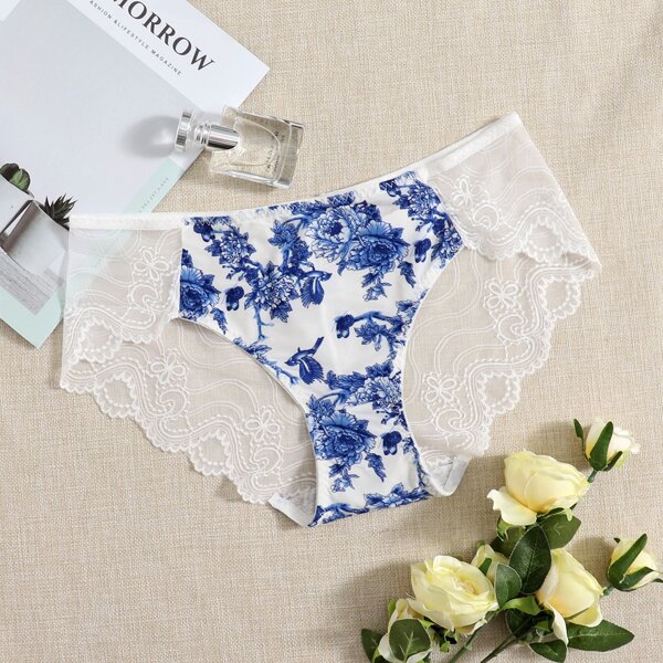 

Plus Floral Print Contrast Lace Panty, Blue and white