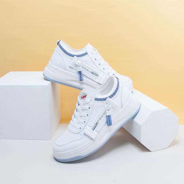 

Zipper Decor Letter Graphic Skate Shoes, White