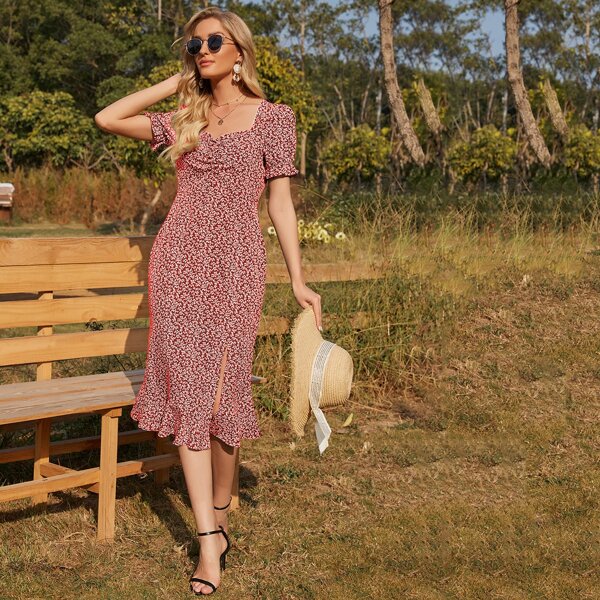 

Sweetheart Neck Ditsy Floral Split Hem Dress, Burgundy