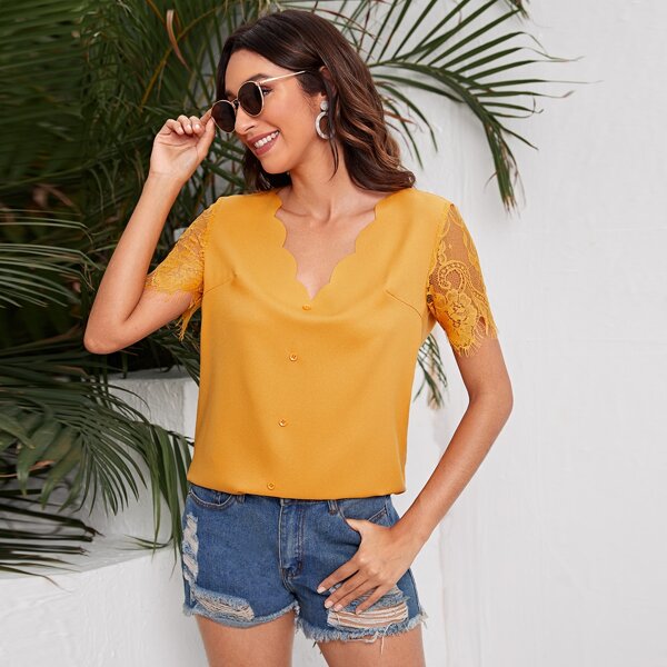 

Scallop V-neck Lace Sleeve Top, Yellow
