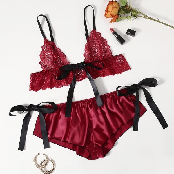 

Plus Floral Lace Satin Lingerie Set, Burgundy