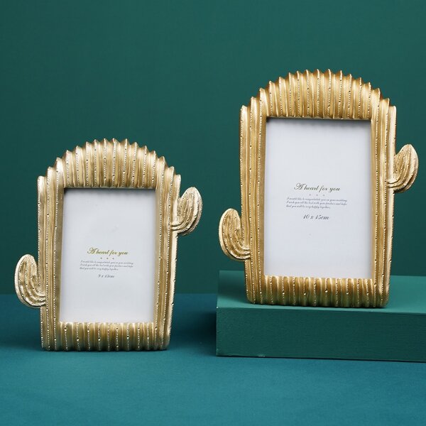 

1pc Cactus Shaped Photo Frame, Gold
