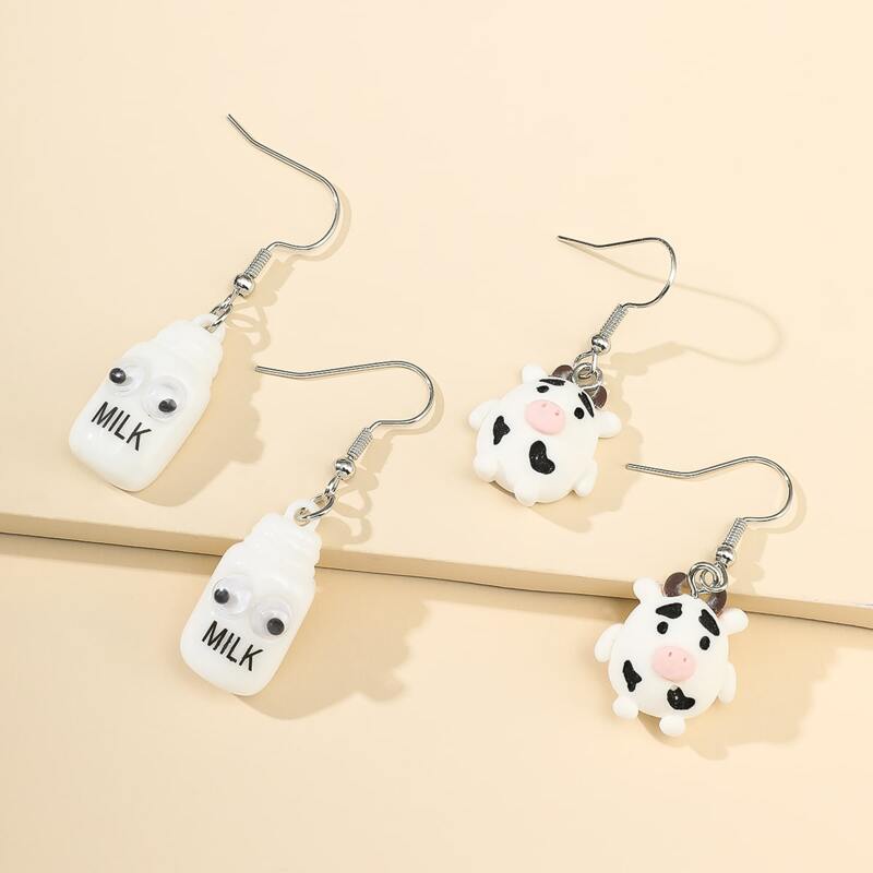 

2pairs Cartoon Cow Drop Earrings, White