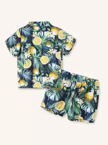 小男童熱帶圖案襯衫和短褲
