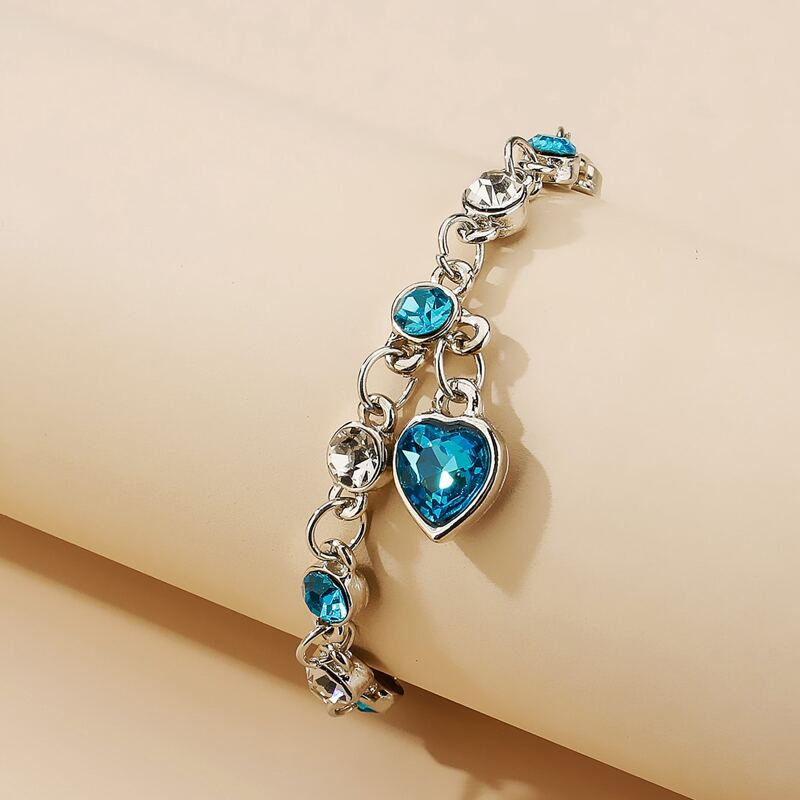 

Rhinestone Heart Chain Bracelet, Baby blue