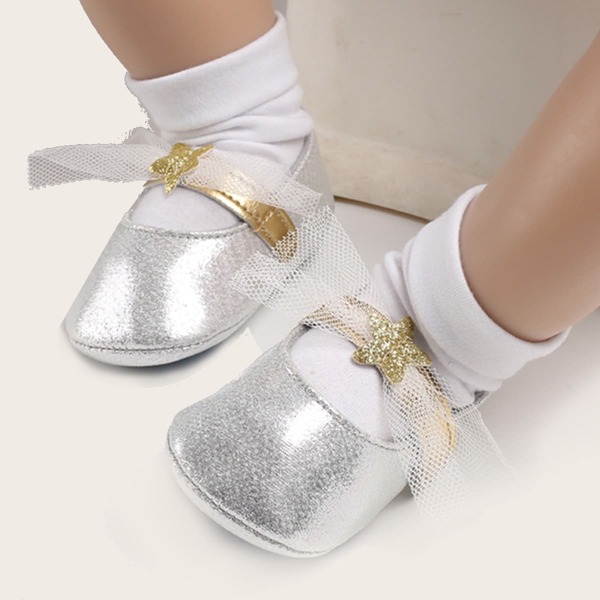 

Baby Girl Metallic Bow & Star Decor Flats, Silver