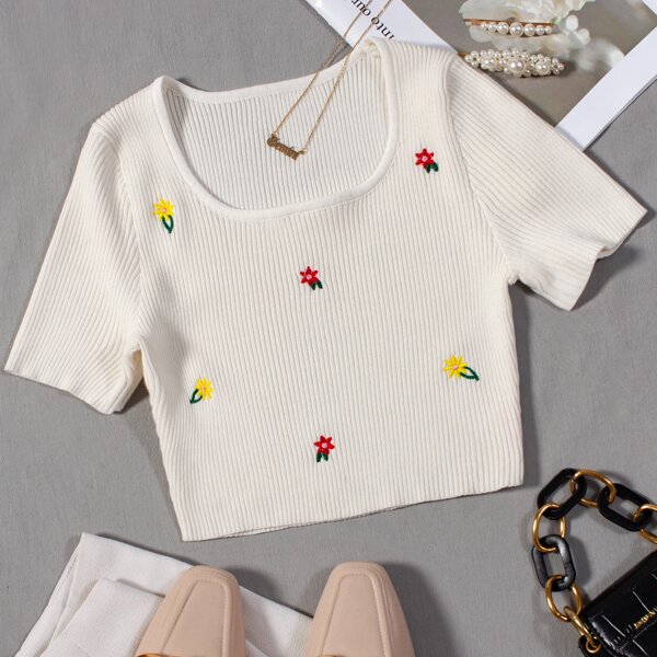 

Embroidery Floral Ribbed Knit Top, Beige