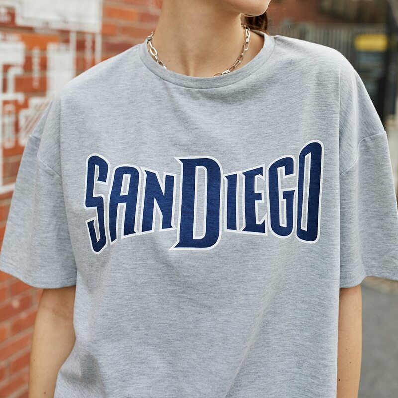 

Letter Graphic Oversized Tee, Light grey
