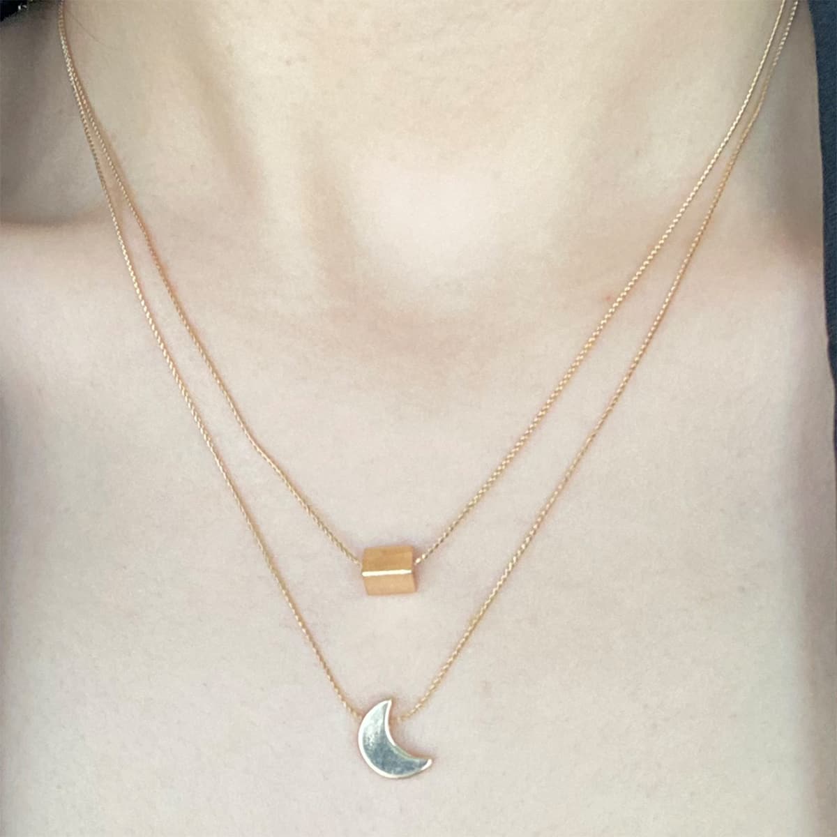 

2pcs Triangle & Moon Charm Necklace, Gold