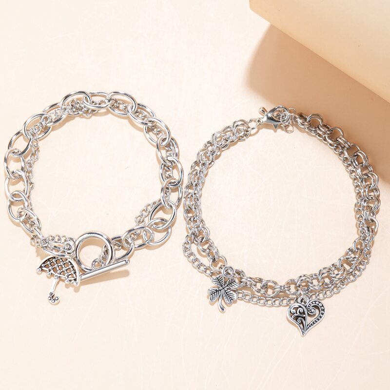 

2pcs Hollow Out Heart Charm Chain Bracelet, Silver