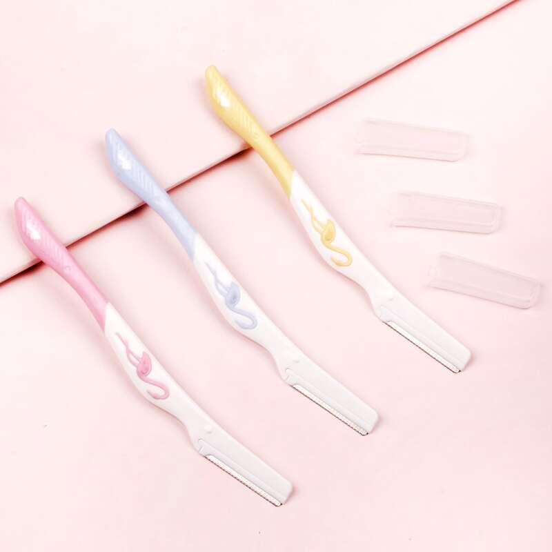 

3pcs Flamingo Pattern Eyebrow Trimming Knife, White