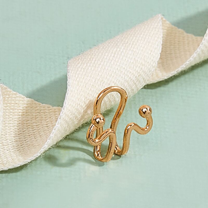 

1pc Metal Ear Cuff, Gold