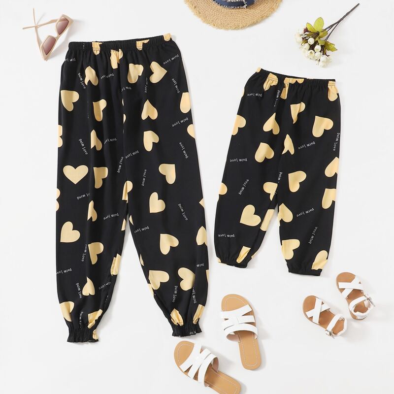 

Heart & Letter Graphic Pants, Black