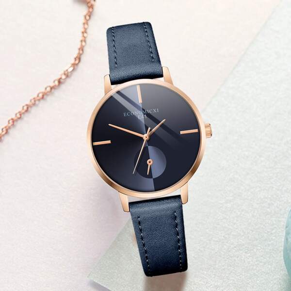 

Round Pointer Quartz Watch