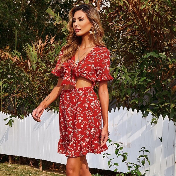 

Tie Front Ruffle Hem Ditsy Floral Print Dress, Red