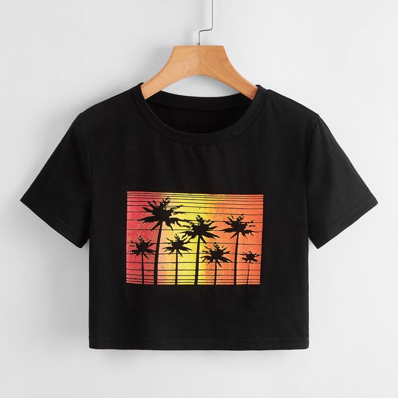 

Coconut Tree Graphic Crop Tee, Black