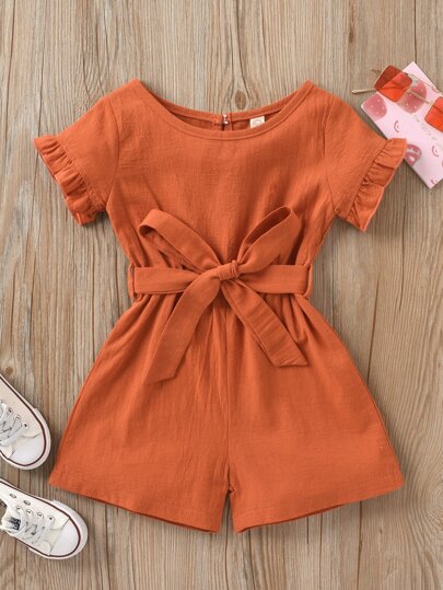 بدلة رومبير بحزام لفتاة صغيرة تمتلك حافة بالترتر