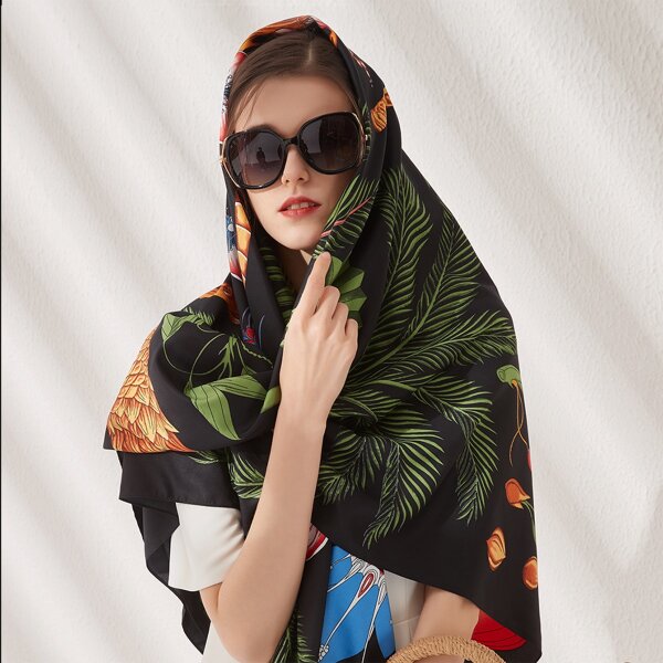 

Flower Print Bandana, Green
