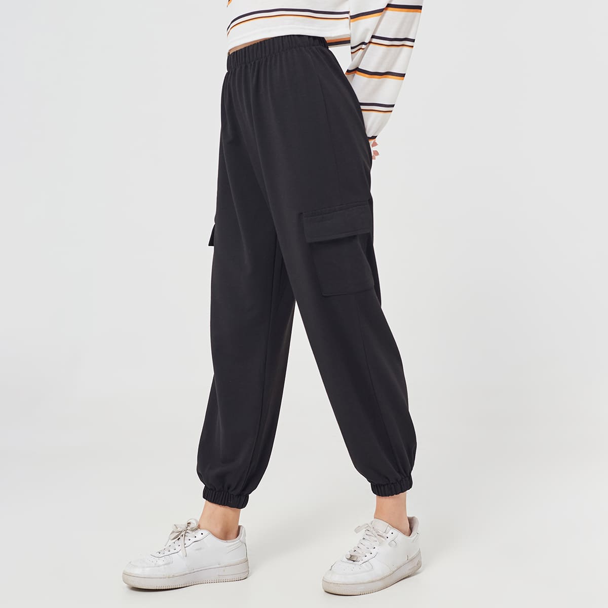 

Solid Cargo Sweatpants, Black