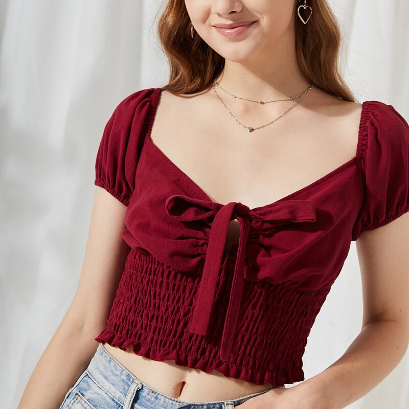 

Solid Bow Front Shirred Crop Top, Maroon