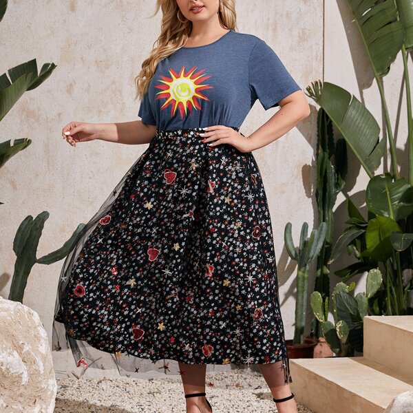 

Plus Graphic Print Tee & Embroidered Mesh Overlay Skirt Set, Multicolor