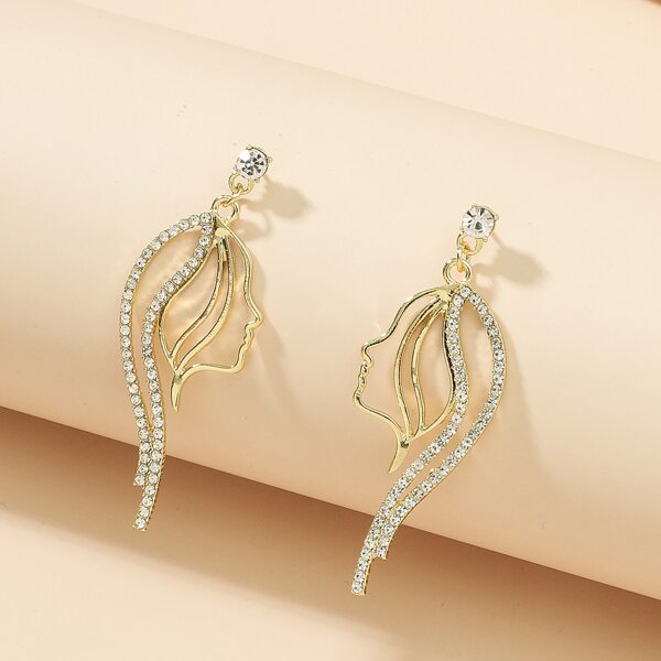 

Rhinestone Decor Figure Charm Drop Earrings, Gold
