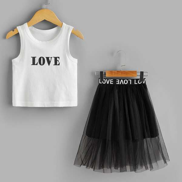 

Toddler Girls Letter Graphic Tank Top & Mesh Skirt, Black and white