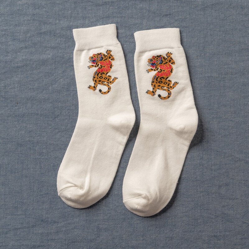

1pair Leopard Print Crew Socks, White