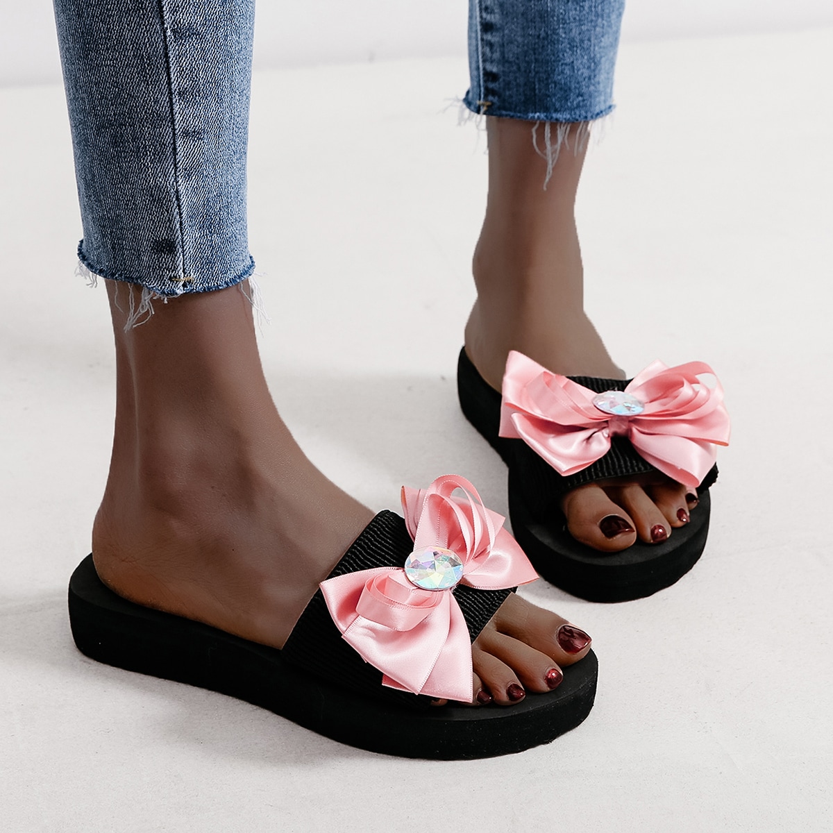 с бантом Контрастный цвет Модный Тапочки и вьетнамки