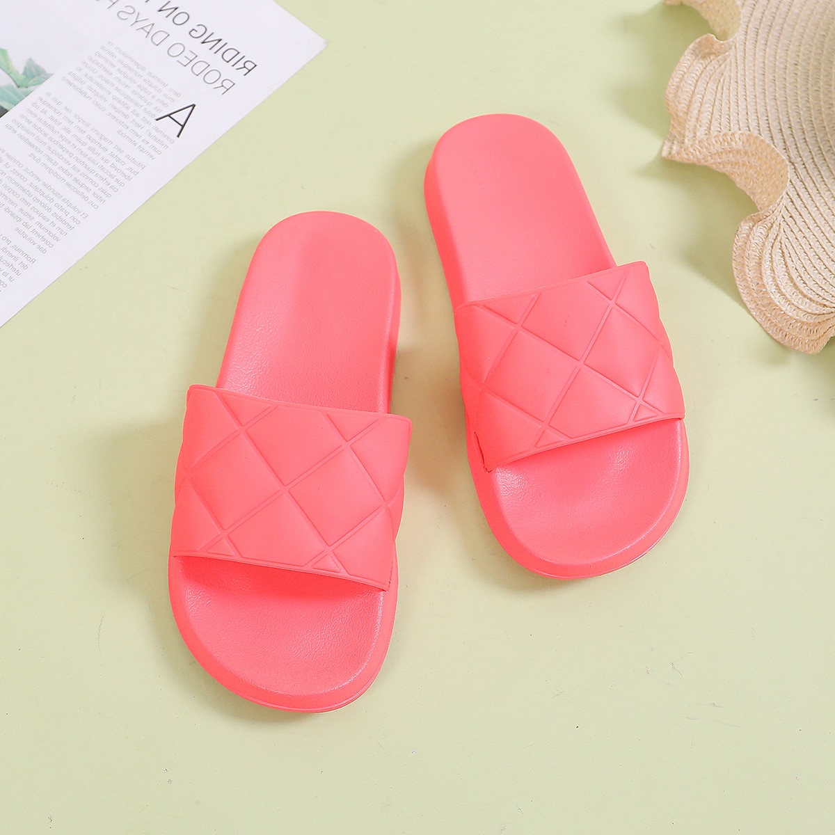 Геометрический принт Стильный Тапочки и вьетнамки